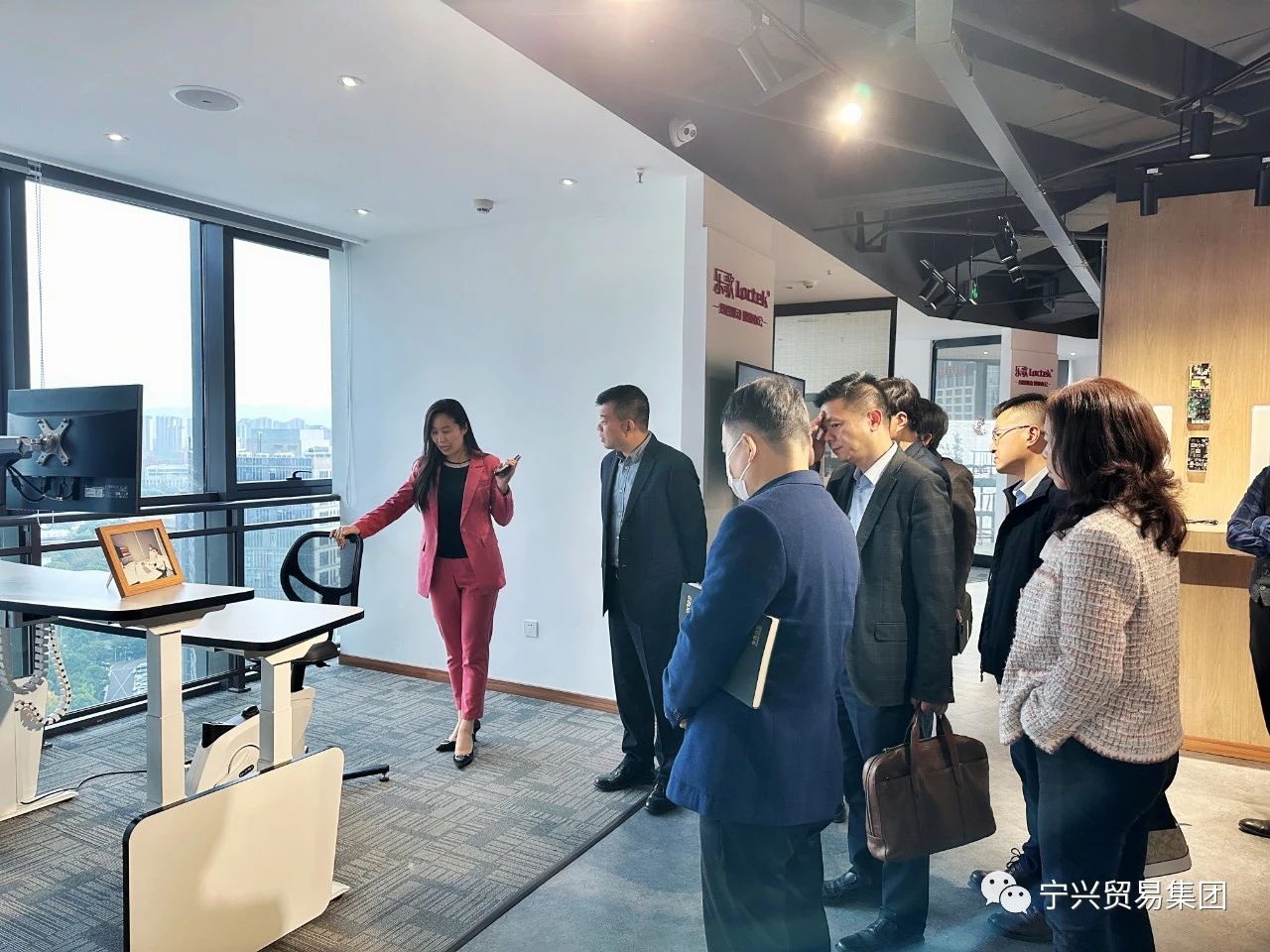 寧興貿(mào)易集團(tuán)管理團(tuán)隊(duì)一行赴樂(lè)歌股份考察學(xué)習(xí)